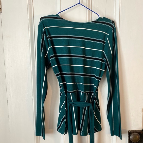 Suzy Shier Striped Too - Picture 5 of 5